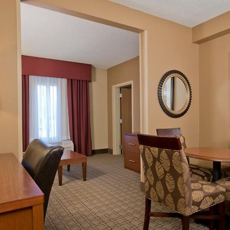 Russell Inn And Suites Starkville Eksteriør bilde