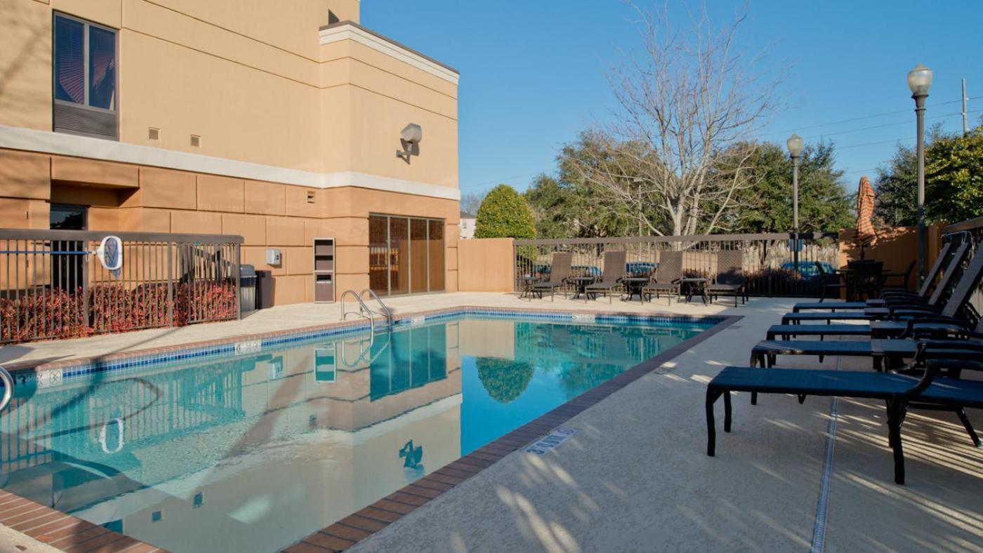 Russell Inn And Suites Starkville Eksteriør bilde